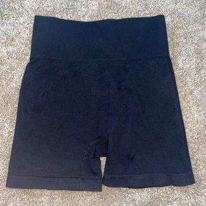 Black ribbed biker shorts
